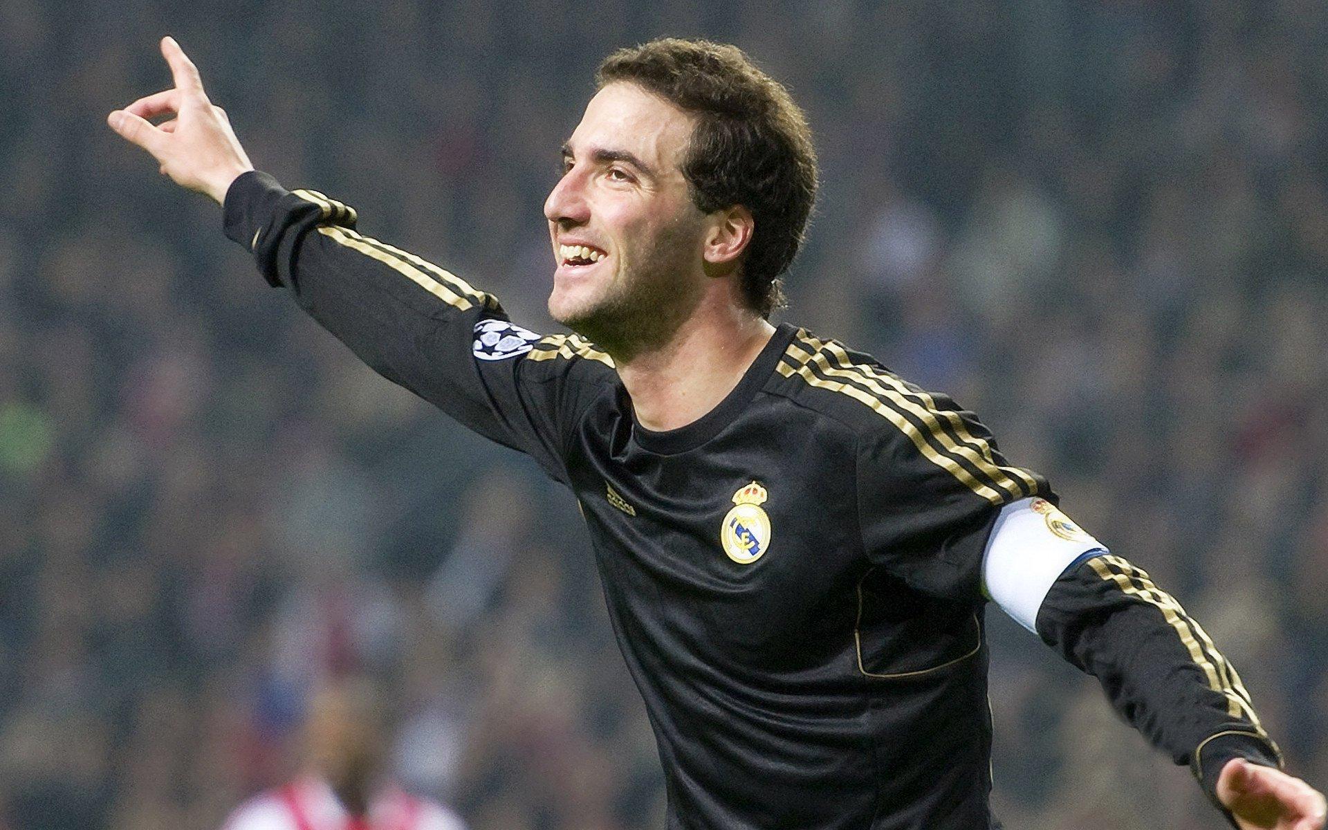 周琦伤退丁彦雨航留美 中国篮球挑战与希望并存