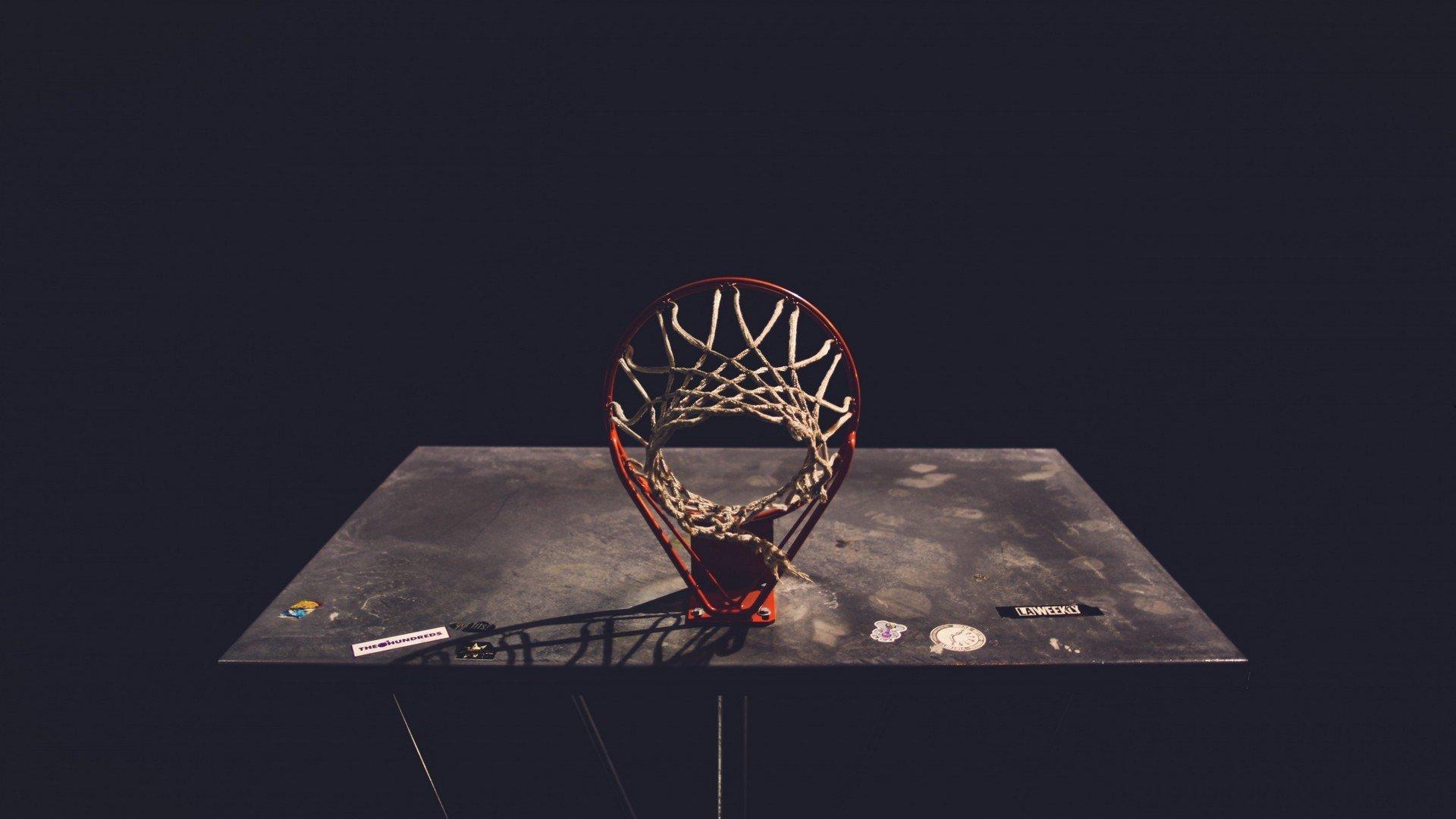 赫罗纳半场力压阿拉维斯,齐甘科夫关键一击定乾坤